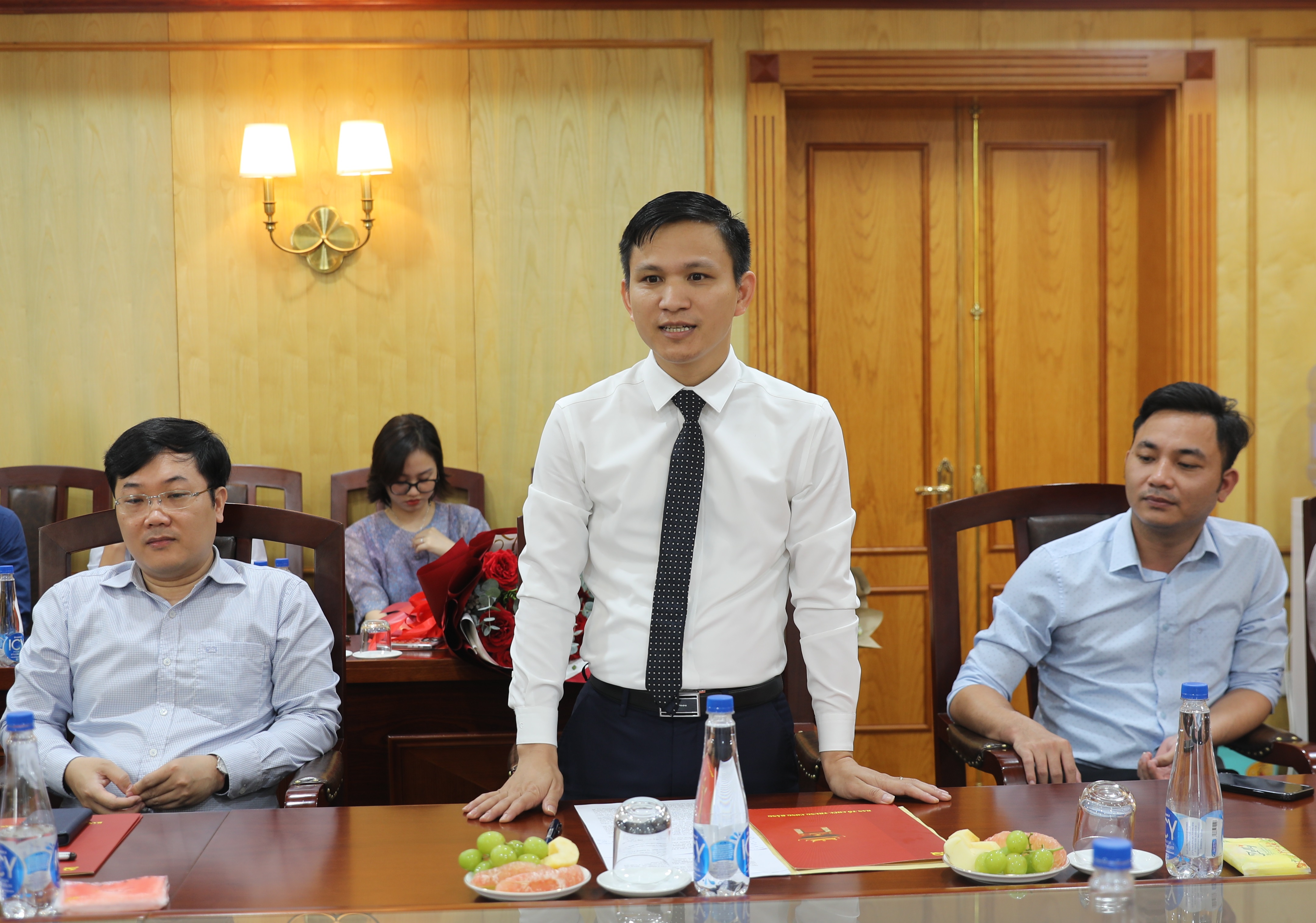 Đồng chí Nguyễn Ngọc Dân phát biểu nhận nhiệm vụ tại buổi lễ.