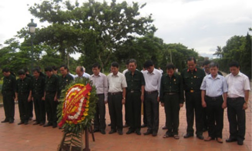 Đoàn Cựu chiến binh Ban Tổ chức Trung ương thăm lại chiến trường xưa