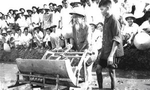 Tư tưởng Hồ Chí Minh về công tác dân vận