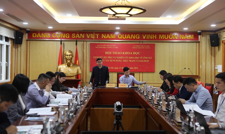 TS. Lê Việt Trung phát biểu tại hội thảo.