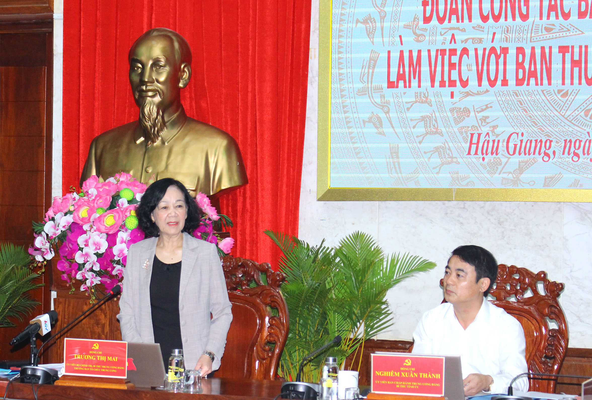 Đồng chí Trương Thị Mai, Trưởng Ban Tổ chức Trung ương phát biểu chỉ đạo tại buổi làm việc với Tỉnh ủy Hậu Giang, ngày 19-10-2022.