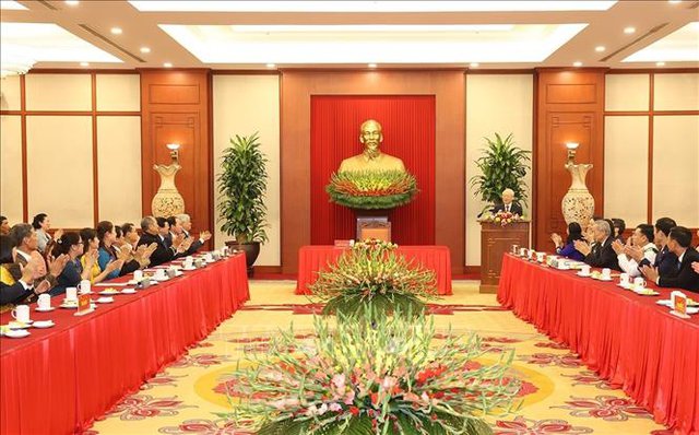 Tổng Bí thư Nguyễn Phú Trọng gặp mặt 63 đại biểu chủ tịch mặt trận Tổ quốc cấp xã và trưởng ban công tác mặt trận tiêu biểu đại diện cho 63 tỉnh, thành phố.