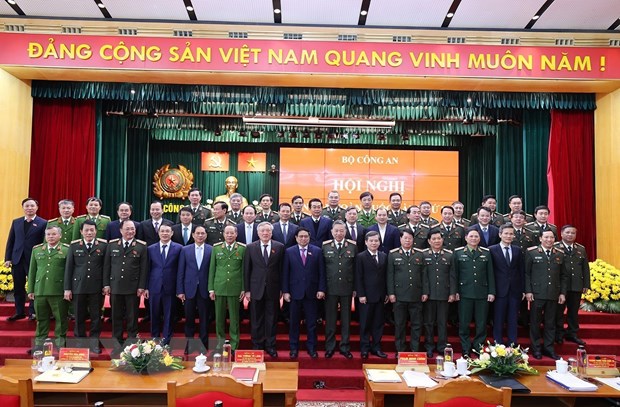 Thủ tướng Phạm Minh Chính với các đại biểu dự Hội nghị Công an toàn quốc lần thứ 78. (Ảnh: Dương Giang/TTXVN).