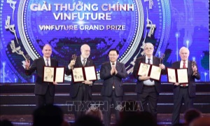 Chủ tịch Quốc hội Vương Đình Huệ dự Lễ trao Giải thưởng VinFuture