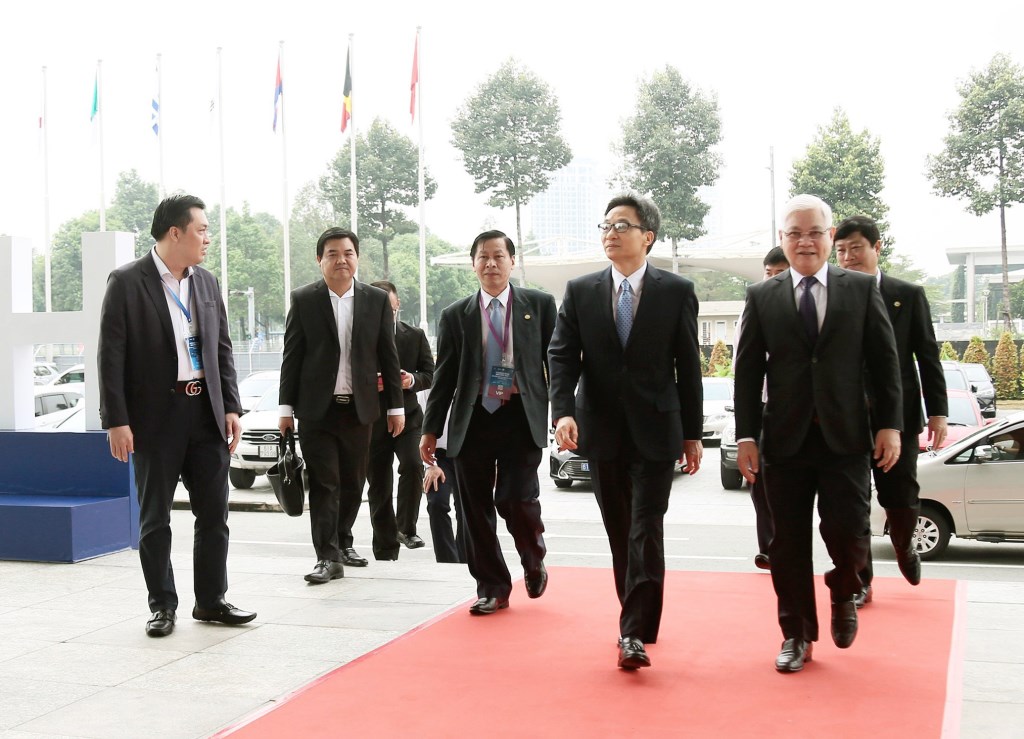 Phó Thủ tướng Vũ Đức Đam đến dự lễ khai mạc Diễn đàn Hợp tác kinh tế Horasis Ấn Độ năm 2022.