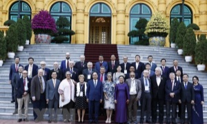 Chủ tịch nước tiếp các đại biểu quốc tế dự kỷ niệm 50 năm ký Hiệp định Pa-ri