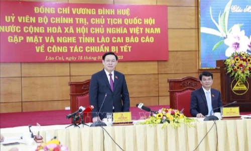 Chủ tịch Quốc hội thăm, làm việc và chúc Tết tại tỉnh Lào Cai