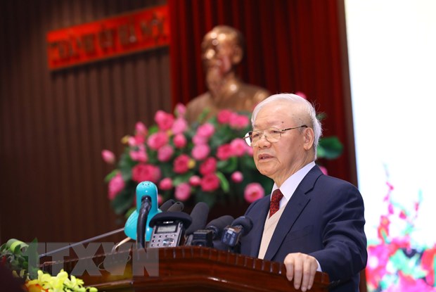 Tổng Bí thư Nguyễn Phú Trọng chúc Tết Đảng bộ, chính quyền và nhân dân Thủ đô Hà Nội. (Ảnh: Văn Điệp/TTXVN).