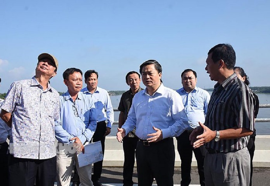 Bí thư Tỉnh ủy Bến Tre Lê Đức Thọ khảo sát, tìm hiểu mô hình khu đô thị lấn biển tại tỉnh Kiên Giang.
