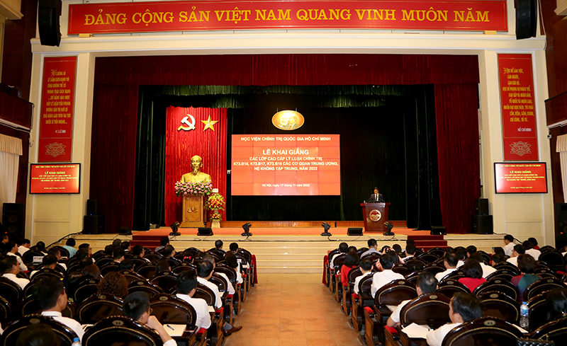 Lễ khai giảng các lớp Cao cấp lý luận chính trị tại Học viện Chính trị quốc gia Hồ Chí Minh.