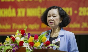 Thường trực Ban Bí thư, Trưởng Ban Tổ chức Trung ương Trương Thị Mai tiếp xúc cử tri tại Hòa Bình