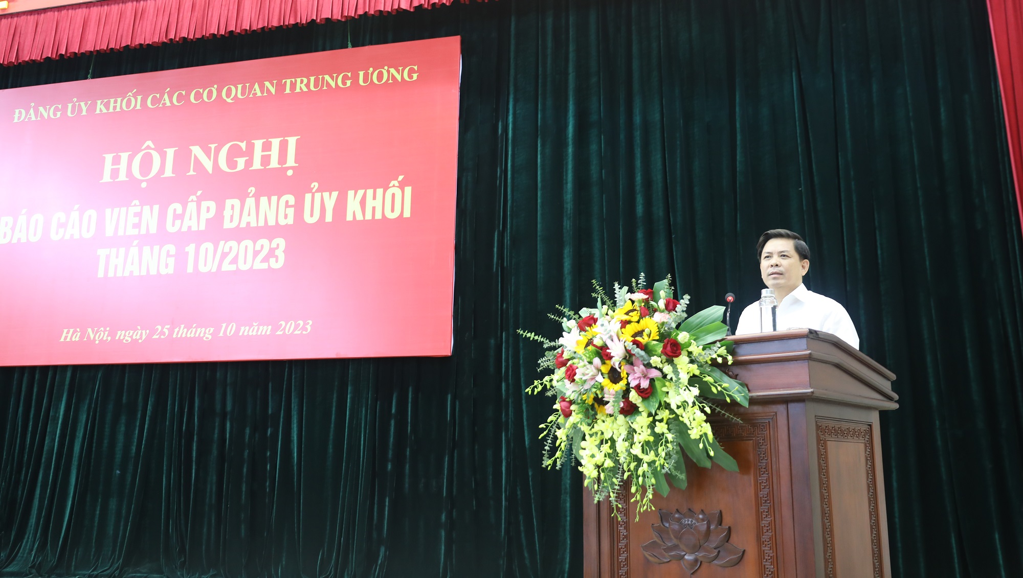 Đ/c Nguyễn Văn Thể phát biểu tại Hội nghị.