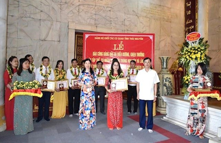Đảng viên thuộc Chi bộ Tổng Hợp được vinh danh tại tỉnh Cao Bằng về việc 