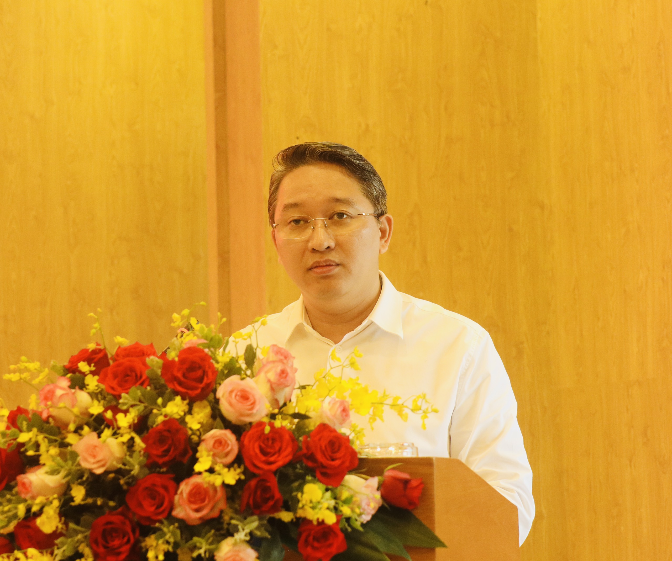 Bí thư Tỉnh ủy Khánh Hòa Nguyễn Hải Ninh phát biểu ý kiến tại Hội nghị.