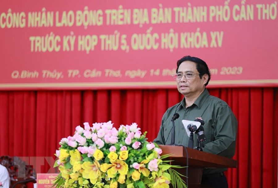 Thủ tướng Phạm Minh Chính tiếp xúc cử tri TP. Cần Thơ. Ảnh: Dương Giang/TTXVN.