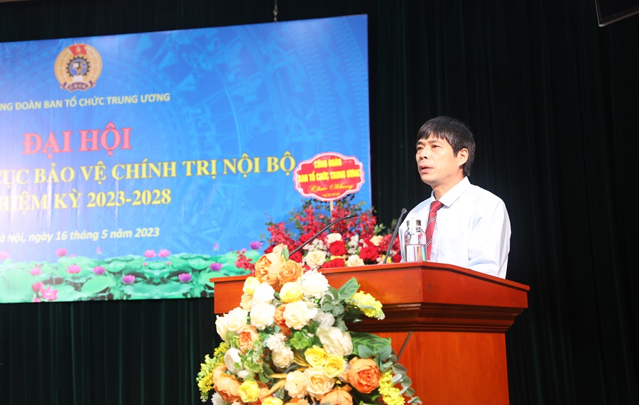 Đ/c Nguyễn Việt Cường phát biểu tại Đại hội.