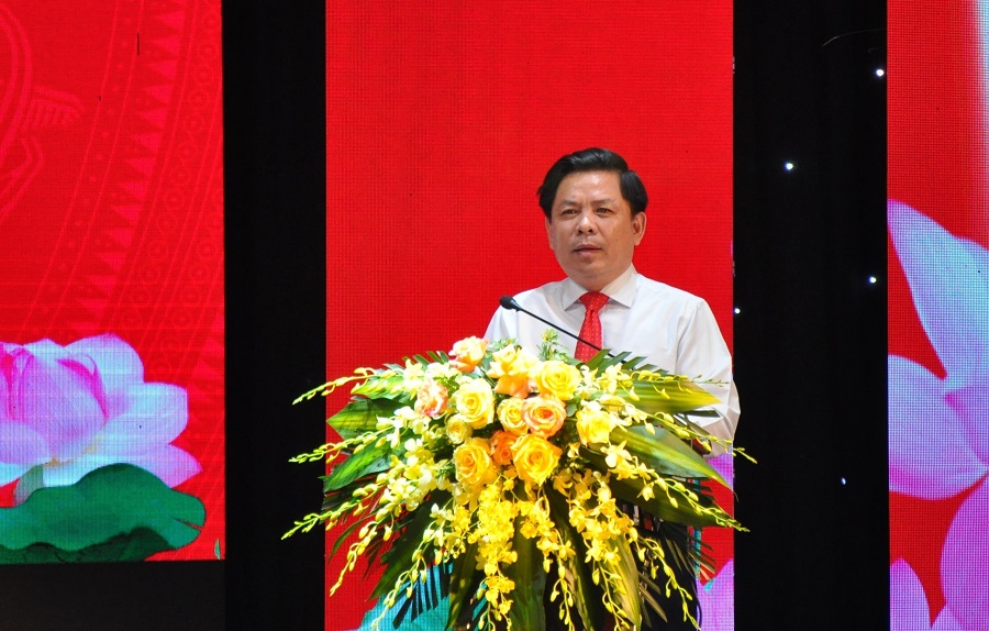 Đ/c Nguyễn Văn Thể nêu một số nhiệm vụ, giải pháp thực hiện Kết luận số 01-KL/TW trong thời gian tới tại Đảng bộ Khối.