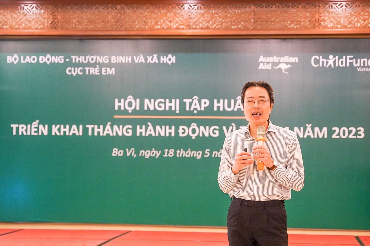Cục trưởng Cục Trẻ em Đặng Hoa Nam phát biểu tại hội nghị tập huấn Tháng hành động vì trẻ em năm 2023