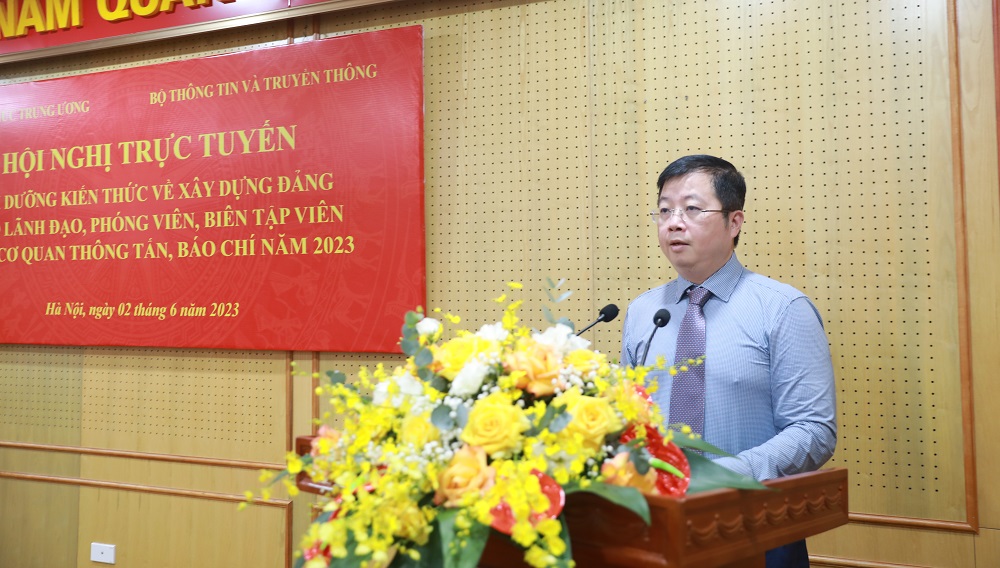 Đ/c Nguyễn Thanh Lâm, Thứ trưởng Bộ Thông tin và Truyền thông phát biểu khai mạc Hội nghị.