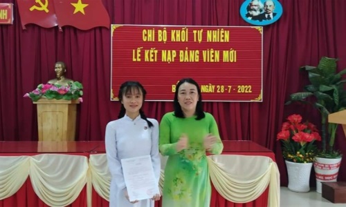 Bình Thuận chú trọng tạo nguồn, phát triển đảng viên trong Ngành Giáo dục và Y tế