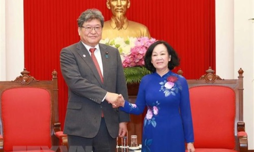 Thường trực Ban Bí thư Trương Thị Mai tiếp Trưởng Ban Nghiên cứu chính sách Đảng Dân chủ Tự do Nhật Bản