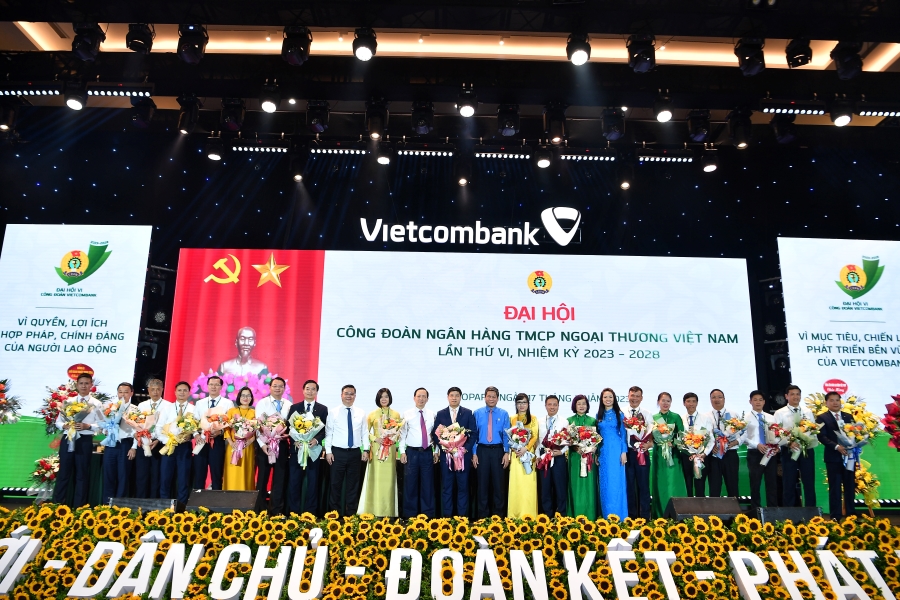 BCH Công đoàn Vietcombank khóa VI, nhiệm kỳ 2023 - 2028 ra mắt tại Đại hội