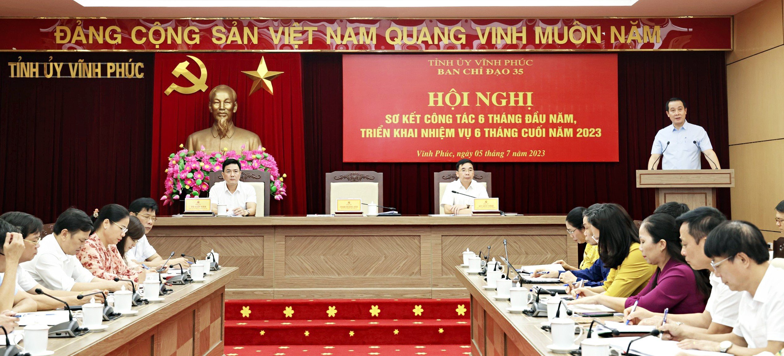 Phó Bí thư Thường trực Tỉnh ủy Phạm Hoàng Anh phát biểu kết luận hội nghị.