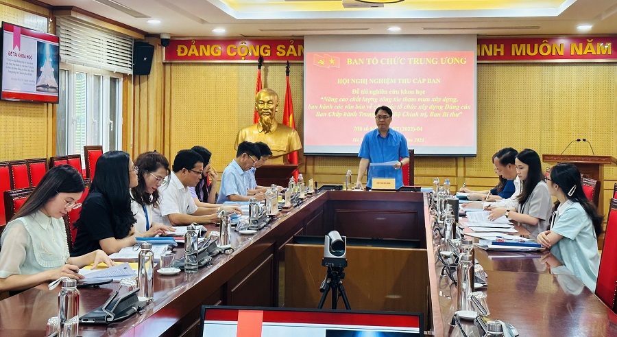 Đồng chí Phan Thăng An, Phó Trưởng Ban Tổ chức Trung ương, Chủ tịch Hội đồng nghiệm thu đánh giá cao kết quả nghiên cứu của Đề tài.