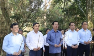 Chủ tịch nước dâng hương tại Khu di tích quốc gia đặc biệt Tân Trào