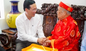 Chủ tịch nước Võ Văn Thưởng thăm người cao tuổi tại TP. Hải Phòng