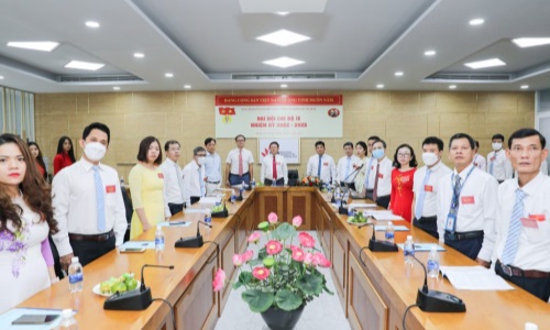 Phát huy vai trò của tổ chức đảng trong trường học – Kinh nghiệm từ thực tiễn Trường Đại học Công nghiệp TP. Hồ Chí Minh
