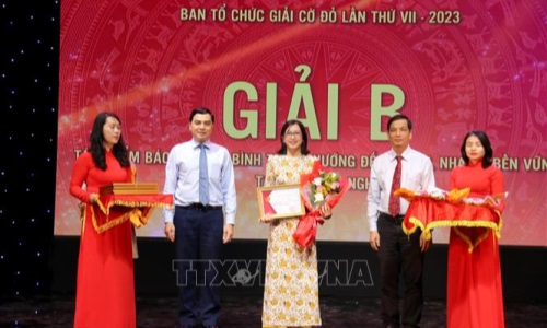 Bình Thuận tôn vinh 44 tác phẩm báo chí về xây dựng Đảng