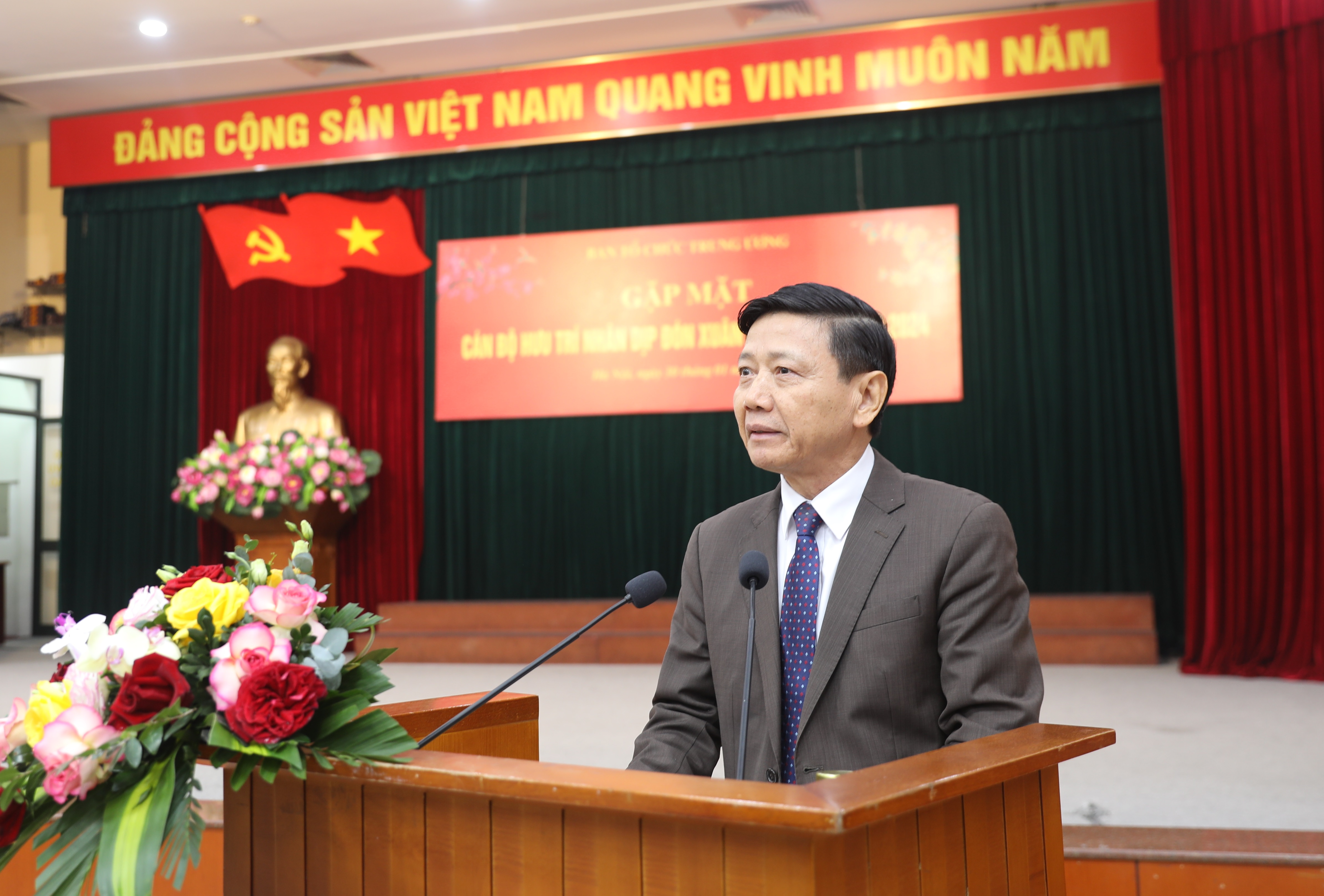 Đ/c Nguyễn Ngọc Lâm, thông tin về hoạt động của Ban Liên lạc cán bộ hưu trí trong năm 2023.