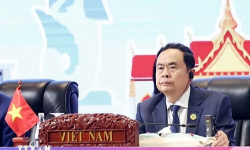 Chủ tịch Quốc hội Trần Thanh Mẫn kết thúc tốt đẹp chuyến thăm chính thức Lào và tham dự AIPA-45