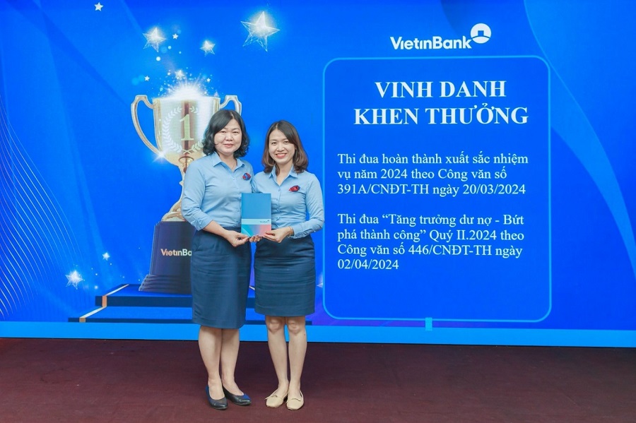 Vinh danh khen thưởng tại VietinBank Chi nhánh Đồng Tháp.