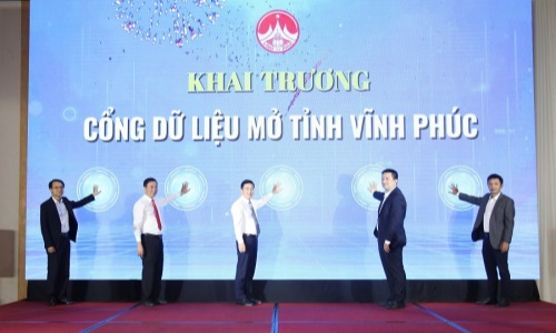 Vĩnh Phúc khai trương Cổng dữ liệu mở và giới thiệu một số giải pháp chuyển đổi số