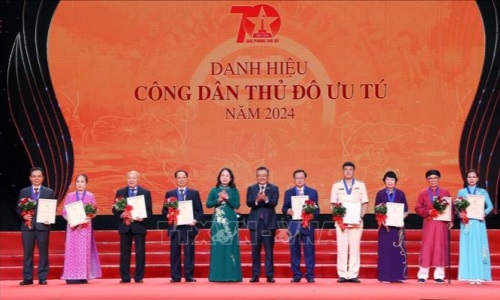 Hà Nội vinh danh “Công dân Thủ đô ưu tú”năm 2024