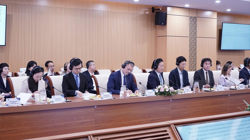 Đại biểu tham dự.