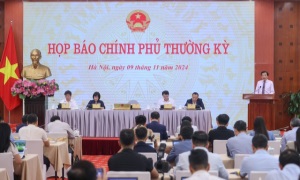 Thực hiện đồng bộ, quyết liệt các nhiệm vụ, giải pháp, phấn đấu đạt và vượt toàn bộ các chỉ tiêu chủ yếu của năm 2024