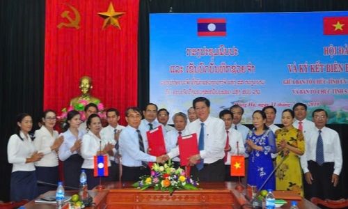 Đảng Nhân dân Cách mạng Lào chăm lo đào tạo, bồi dưỡng cán bộ