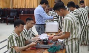 Ghi nhận thực tế việc bảo đảm quyền của người bị tạm giữ, tạm giam tại Hà Nội