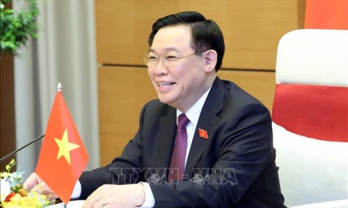 Chủ tịch Quốc hội Vương Đình Huệ điện đàm với Chủ tịch Thượng viện Căm-pu-chia Hun Sen