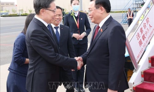Chủ tịch Quốc hội Vương Đình Huệ thăm chính thức nước Cộng hòa Nhân dân Trung Hoa