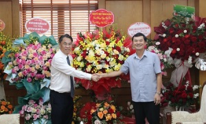 Lãnh đạo Ban Tổ chức Trung ương và các cơ quan, đơn vị chúc mừng Tạp chí Xây dựng Đảng nhân kỷ niệm 99 năm Ngày Báo chí cách mạng Việt Nam