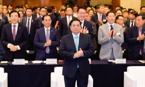 Thủ tướng Phạm Minh Chính: Các nhà đầu tư Hàn Quốc có thể yên tâm đầu tư lâu dài, ổn định, an toàn tại Việt Nam