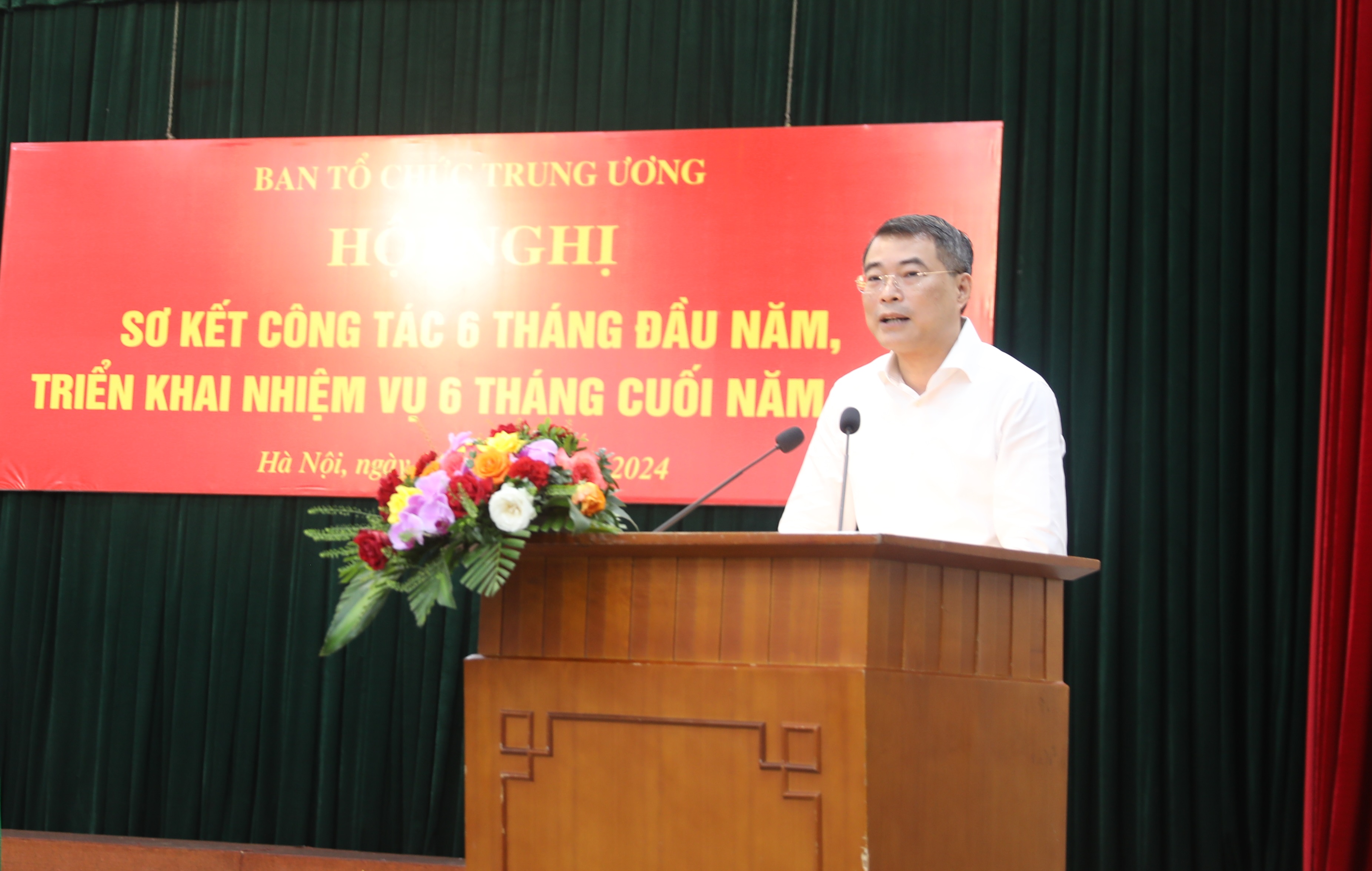Trưởng Ban Tổ chức Trung ương Lê Minh Hưng phát biểu ý kiến kết luận tại Hội nghị.