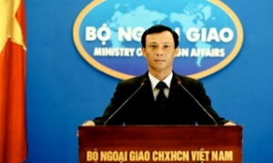 Phản đối tàu Trung Quốc đâm tàu cá của Việt Nam