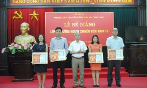 Nâng cao chất lượng đội ngũ cán bộ, công chức cấp xã ở Nghệ An