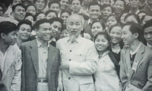 Tư tưởng Hồ Chí Minh về đánh giá và sử dụng cán bộ