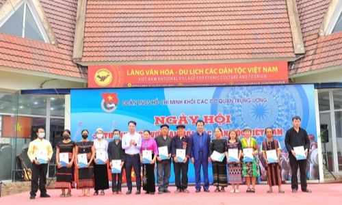 Ngày hội Thanh niên với văn hóa các dân tộc